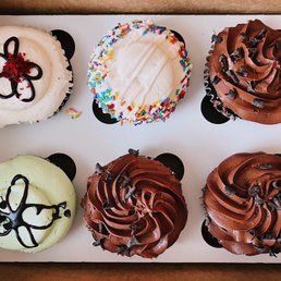 Red velvet, funfetti, grasshopper and chocolate buttercream Red velvet, funfetti, grasshopper and chocolate buttercream