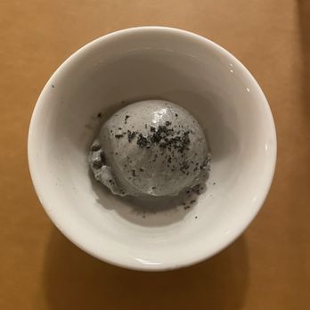 Minyoli - black sesame ice cream - Taiwanese Near Me - Chicago, Illinois