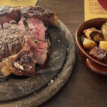 Casa Toscana - Florentine steak w/potatoes - Italian Near Me - Florence, FI
