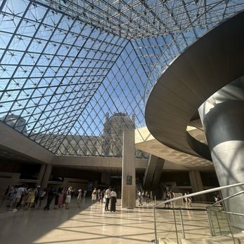 Pyramide du Louvre - Landmarks & Historical Buildings Near Me - Paris, 75 Pyramide du Louvre - Landmarks & Historical Buildings Near Me - Paris, 75