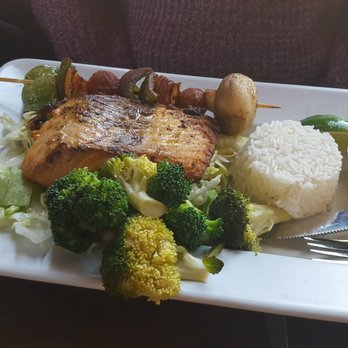 Deckhand Oyster Bar - Zach Seared Salmon - Seafood Near Me - Austin, Texas