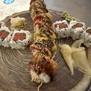 Screaming Tuna Mequon - Screaming & Spicy Tuna roll - Sushi Bars Near Me - Mequon, Wisconsin Screaming Tuna Mequon - Screaming & Spicy Tuna roll - Sushi Bars Near Me - Mequon, Wisconsin