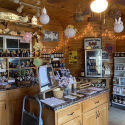 Peaceful Valley Maple Farms - Entrance