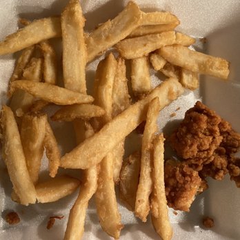 Fred's Pizza Express - Soggy fries, oil filled and chicken nuggets so hard you couldn't eat. - Pizza Near Me - Portsmouth, Ohio Fred's Pizza Express - Soggy fries, oil filled and chicken nuggets so hard you couldn't eat. - Pizza Near Me - Portsmouth, Ohio