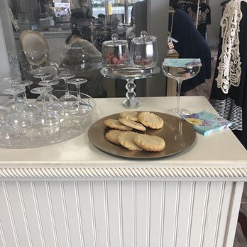 Bombshell Boutique - Lemon cookies - Women's Clothing Near Me - Visalia, California