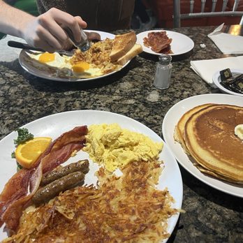 Pupillo’s Wicked Chicken Cafe - hungry man - Breakfast & Brunch Near Me - High Ridge, Missouri Pupillo’s Wicked Chicken Cafe - hungry man - Breakfast & Brunch Near Me - High Ridge, Missouri