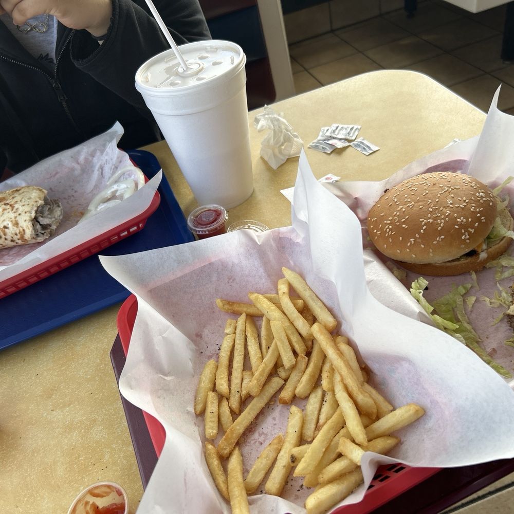Special 3.5 with a Gyros Sandwich Special 3.5 with a Gyros Sandwich