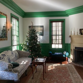 Gracefield Hall Bed and Breakfast - Decorated for Christmas! - Bed & Breakfast Near Me - Providence Forge, Virginia Gracefield Hall Bed and Breakfast - Decorated for Christmas! - Bed & Breakfast Near Me - Providence Forge, Virginia