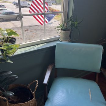 Blackwater Roasters - Perfect window nook for a pour over coffee - Coffee Roasteries Near Me - Seneca, South Carolina Blackwater Roasters - Perfect window nook for a pour over coffee - Coffee Roasteries Near Me - Seneca, South Carolina
