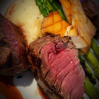 Sessions - Filet medallions, asparagus, mushroom and garlic mashed potatoes - American Near Me - Daytona Beach, Florida