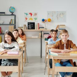California Private Tutors - Kids in middle school math class.