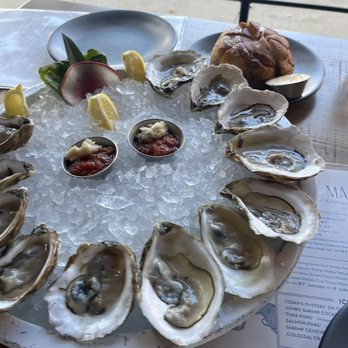 SoCal Kitchen + Bar - Happy hour oysters - New American Near Me - Columbus, Ohio SoCal Kitchen + Bar - Happy hour oysters - New American Near Me - Columbus, Ohio