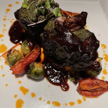 Different Pointe of View - Rosemary Port Braised Short Rib - New American Near Me - Phoenix, Arizona Different Pointe of View - Rosemary Port Braised Short Rib - New American Near Me - Phoenix, Arizona