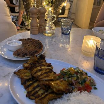 Cara Restaurant - Chicken Shawarma - New American Near Me - Los Angeles, California Cara Restaurant - Chicken Shawarma - New American Near Me - Los Angeles, California