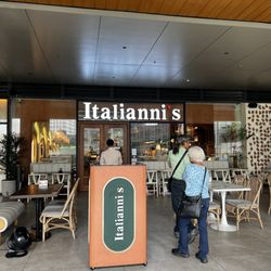 Italianni's Mall of Asia - Italianni's restaurant at the Mall of Asia.