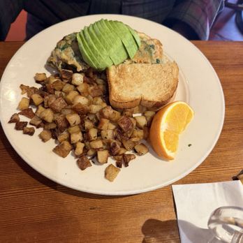 Big Sur River Inn and Restaurant - Omelet - Breakfast & Brunch Near Me - Big Sur, California