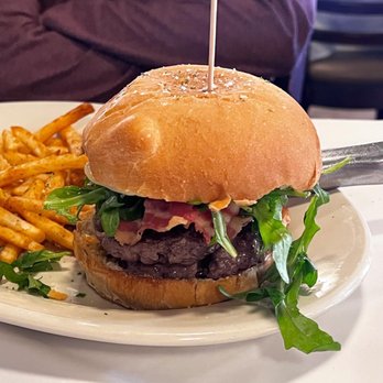 Francesca's on 95th - Italian Near Me - Oak Lawn, Illinois