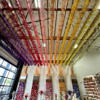 Flor Keeps - Gorgeous arrangements above the space - Florists Near Me - Austin, Texas