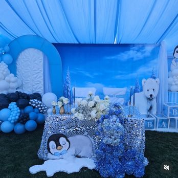 T Wilsonevents - Babyshower mom and dad sitting area - Balloon Services Near Me - Arleta, California