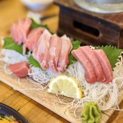 Kuni Sashimi House - Tuna toro set