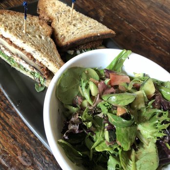 Fig Tree Cafe - Gluten free portobello sandwich - Breakfast & Brunch Near Me - San Diego, California Fig Tree Cafe - Gluten free portobello sandwich - Breakfast & Brunch Near Me - San Diego, California