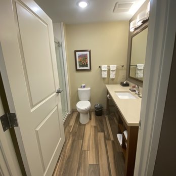 La Quinta by Wyndham Durango - Glass shower and restroom. - Hotels Near Me - Durango, Colorado