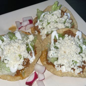 Mi Cafecito Mexican Restaurant - Tostadas de tinga - Mexican Near Me - Taft, California