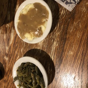 Cracker Barrel Old Country Store - American Near Me - Ottawa, Illinois