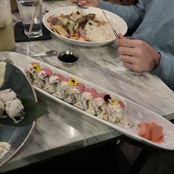 CVI.CHE 105 - Acevichado roll - Seafood Near Me - Miami, Florida CVI.CHE 105 - Acevichado roll - Seafood Near Me - Miami, Florida