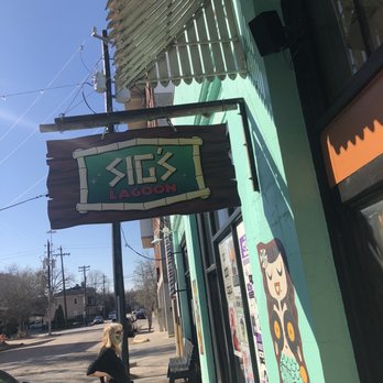 Sig's Lagoon - Vinyl Records Near Me - Houston, Texas