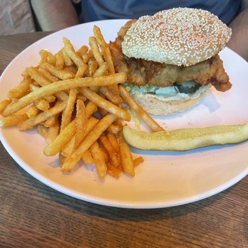 etta - Chicken sandwich - New American Near Me - Scottsdale, Arizona