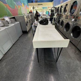 Clothesline Laundry - Narrow work area - Laundromat Near Me - Saint Petersburg, Florida