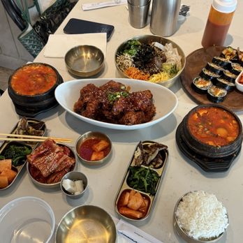 Mama's Kitchen - Korean Near Me - Bellevue, Washington