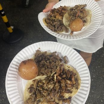 Avenue 26 Tacos - Tacos - Food Trucks Near Me - Los Angeles, California