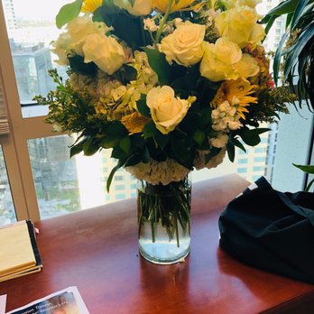 Express Flowers - Birthday flowers - Florists Near Me - Miami, Florida