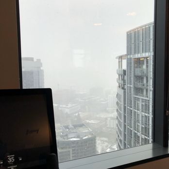Windsor Cirrus - Gym view - Apartments Near Me - Seattle, Washington Windsor Cirrus - Gym view - Apartments Near Me - Seattle, Washington