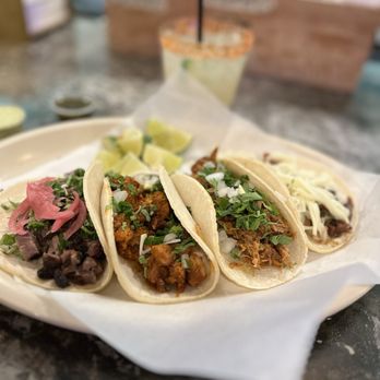Tacos Chiwas - Asada Taco Pastor Taco - Mexican Near Me - Phoenix, Arizona