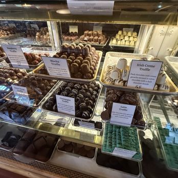 Rustic Inn Cafe - Truffles - Burgers Near Me - Two Harbors, Minnesota