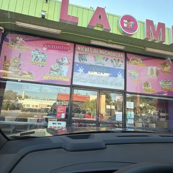 La Michoacana - Exterior - Ice Cream & Frozen Yogurt Near Me - Pomona, California