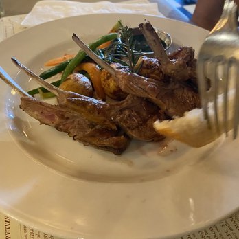 Restaurante Caesar's - Lamb shanks - Salad Near Me - Tijuana, BCN