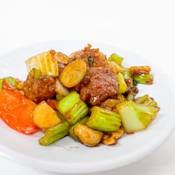 Red Pepper - Cashew Chicken