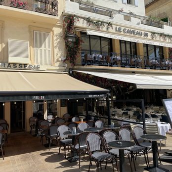 Le Caveau 30 - French Near Me - Cannes, 06