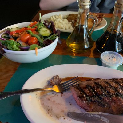 Fellingham's Restaurant Sports Bar by null