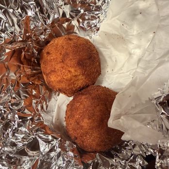 Jibaritos y Más - Papa rellenos - Puerto Rican Near Me - Chicago, Illinois