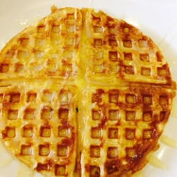 北海道牧場餐廳 - Milk waffles w/ butter & condensed milk
