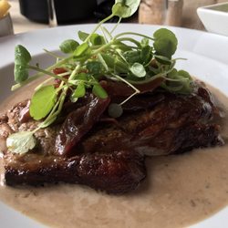 The White Horse - Steak with blue cheese sauce