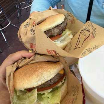 Al's Big Burger - Classic cheeseburger and hamburger - Burgers Near Me - Albany, California