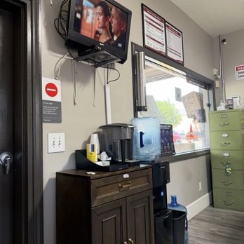Jiffy Lube Oil Change - Auto Repair Near Me - Fillmore, California