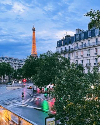 Hôtel La Comtesse Tour Eiffel by null
