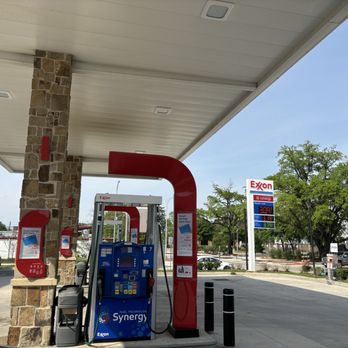 Heights Market - $3.09 - Gas Stations Near Me - Houston, Texas Heights Market - $3.09 - Gas Stations Near Me - Houston, Texas